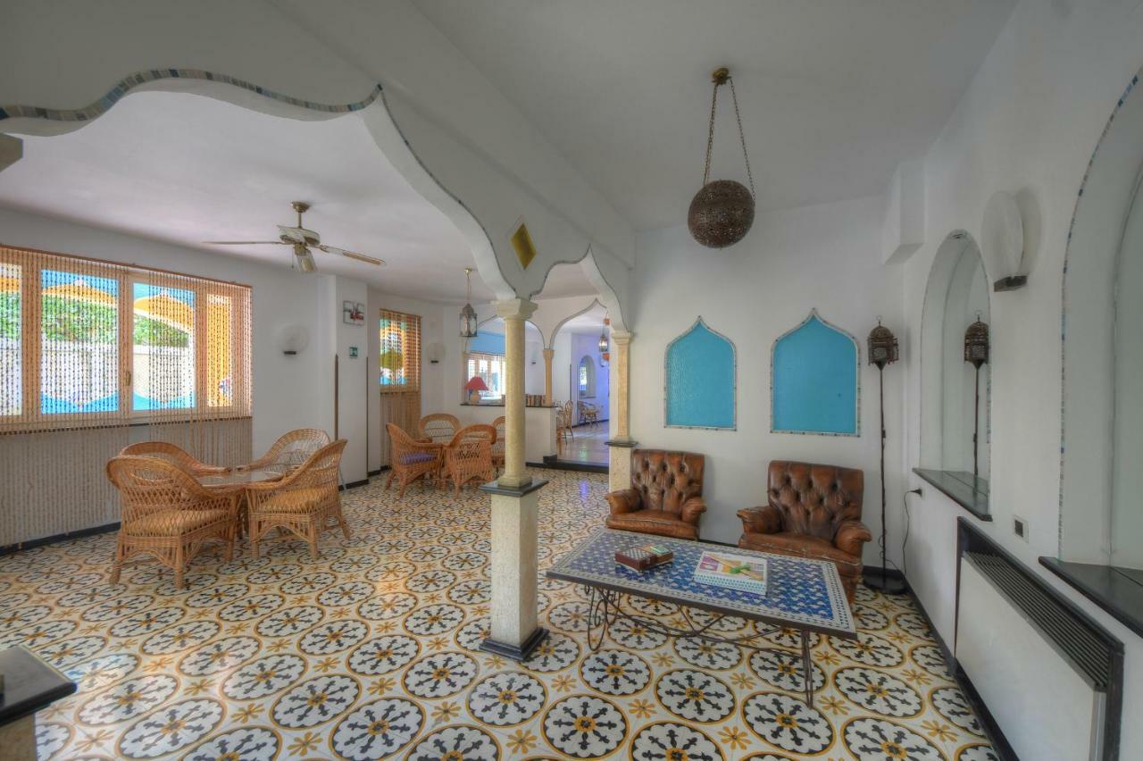 Hotel Arabesque ヴァリゴッティ エクステリア 写真